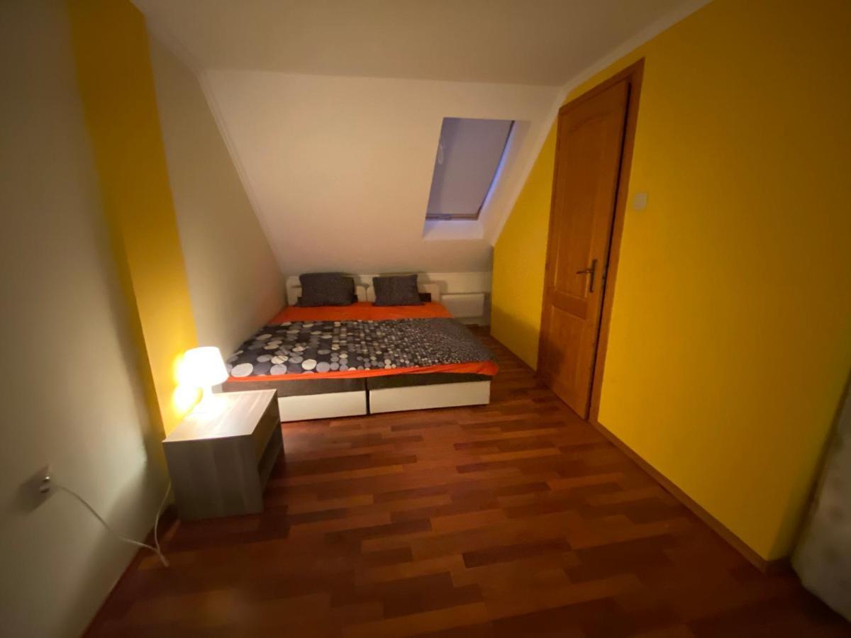 Mimi Apartman Apartment Гюла Екстериор снимка